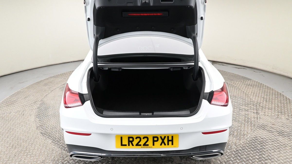 Mercedes-Benz CLA Image 10