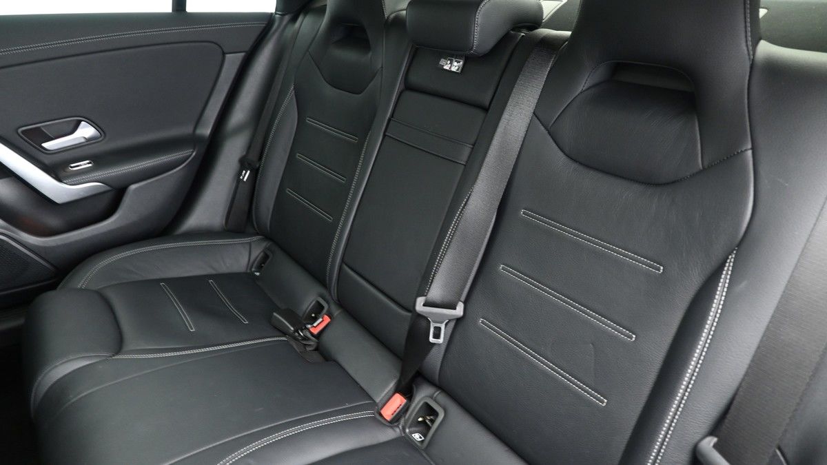 Mercedes-Benz CLA Image 5
