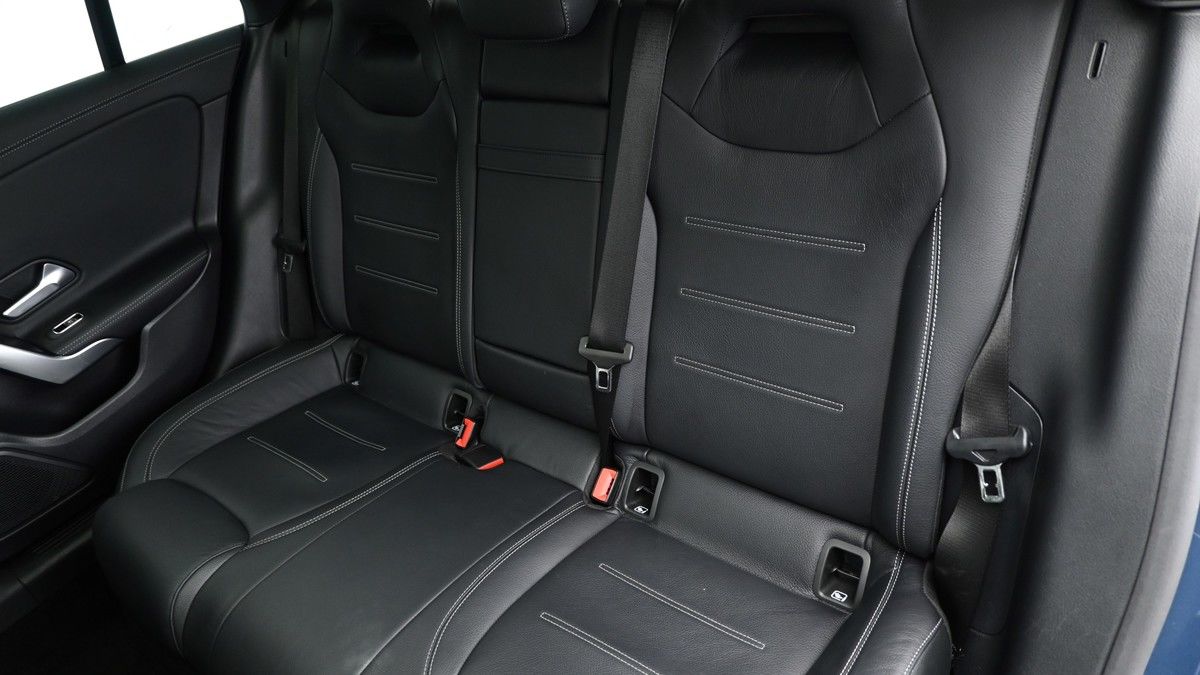 Mercedes-Benz CLA Image 5