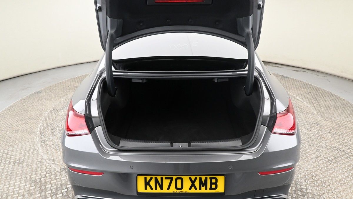Mercedes-Benz CLA Image 9