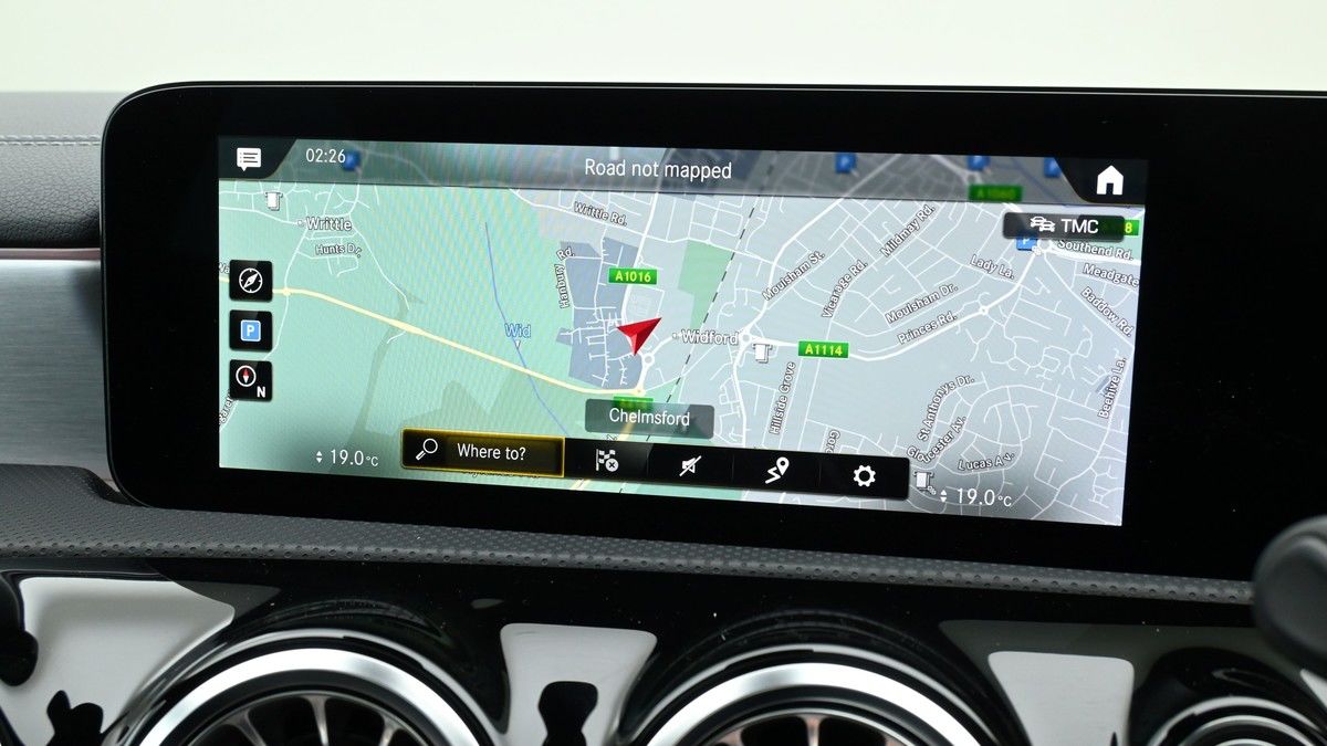 Mercedes-Benz CLA Image 11