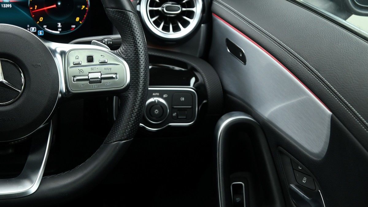 Mercedes-Benz CLA Image 16