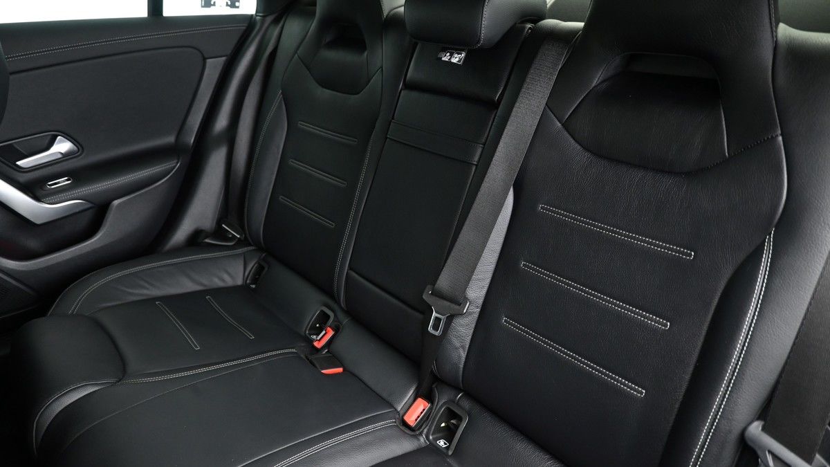Mercedes-Benz CLA Image 5