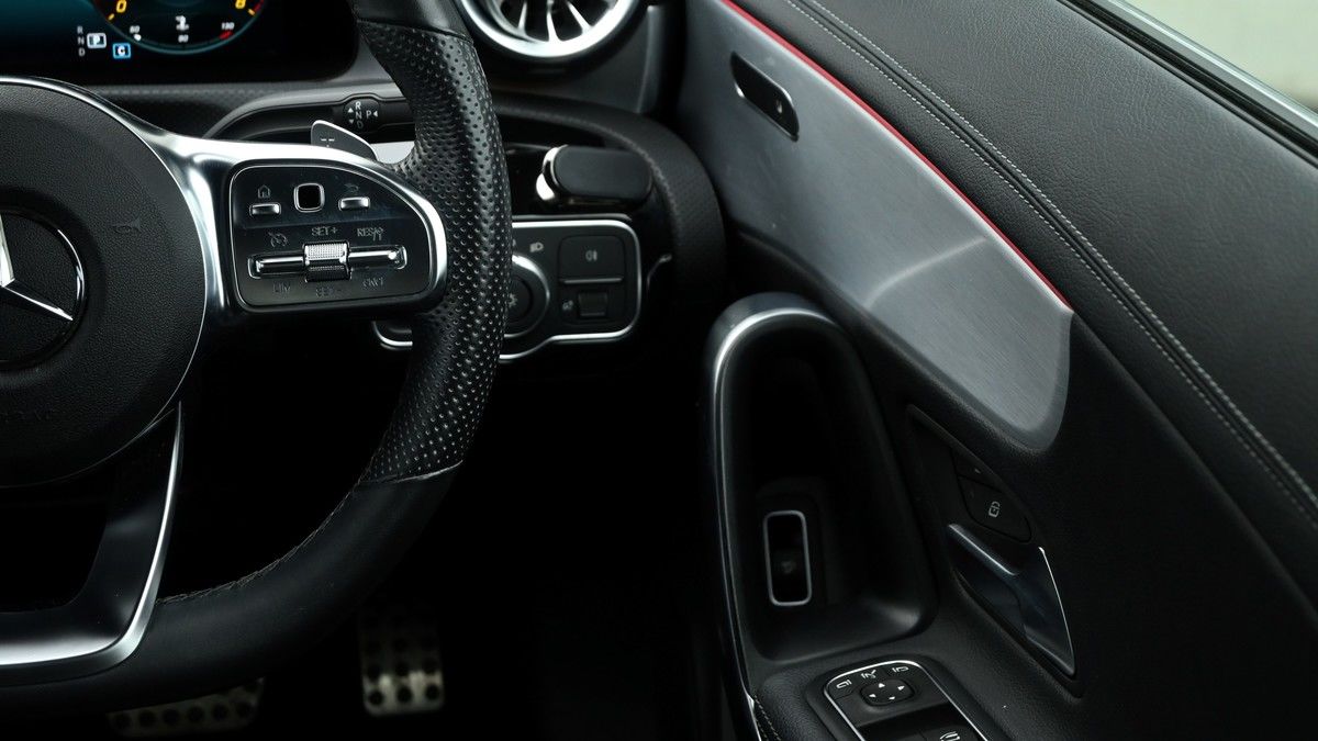 Mercedes-Benz CLA Image 16