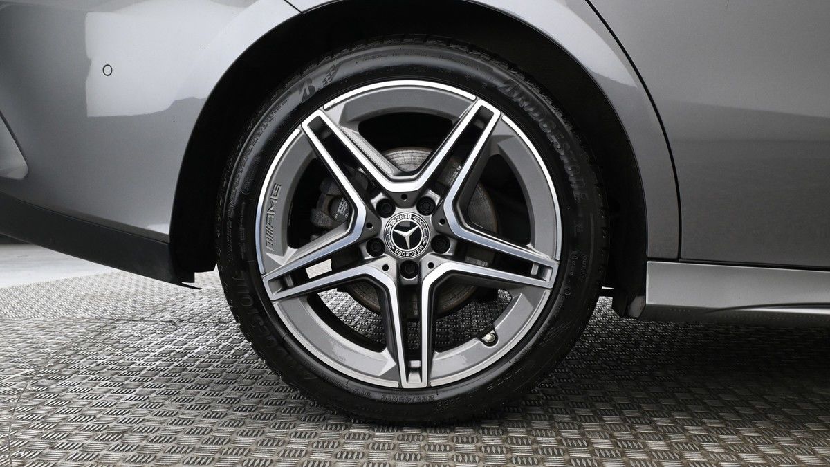 Mercedes-Benz CLA Image 9