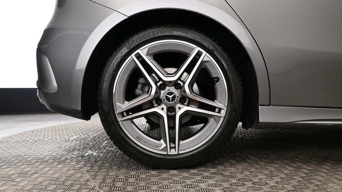 Mercedes-Benz A Class Image 8