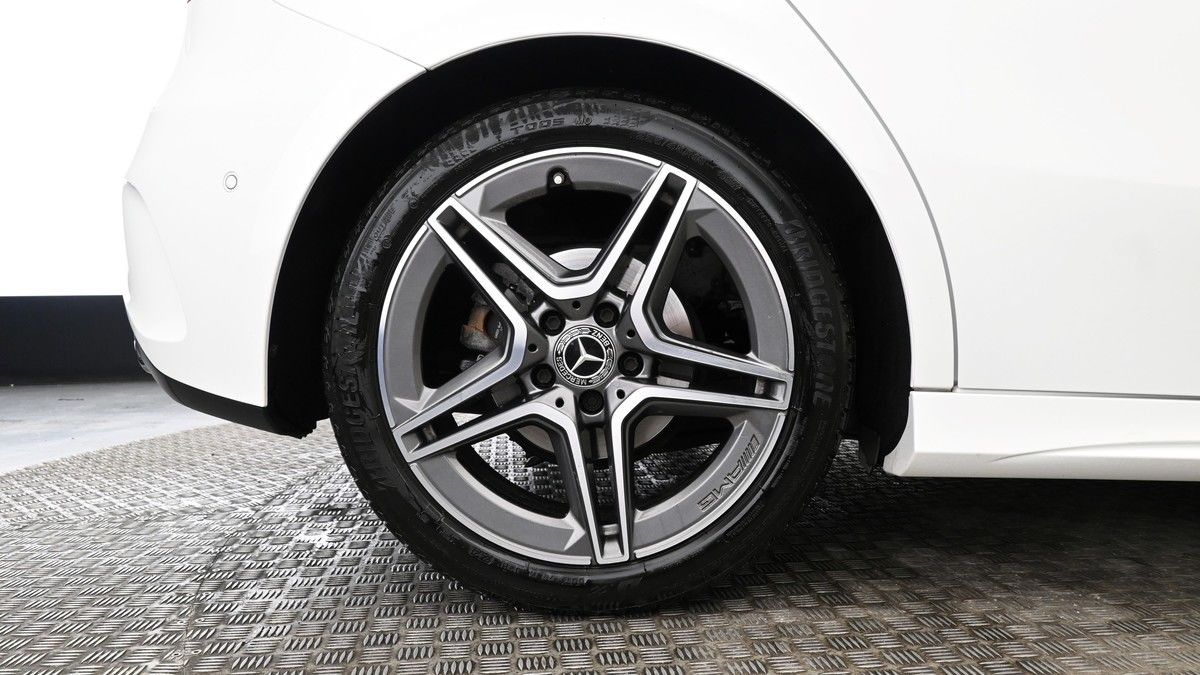 Mercedes-Benz A Class Image 8