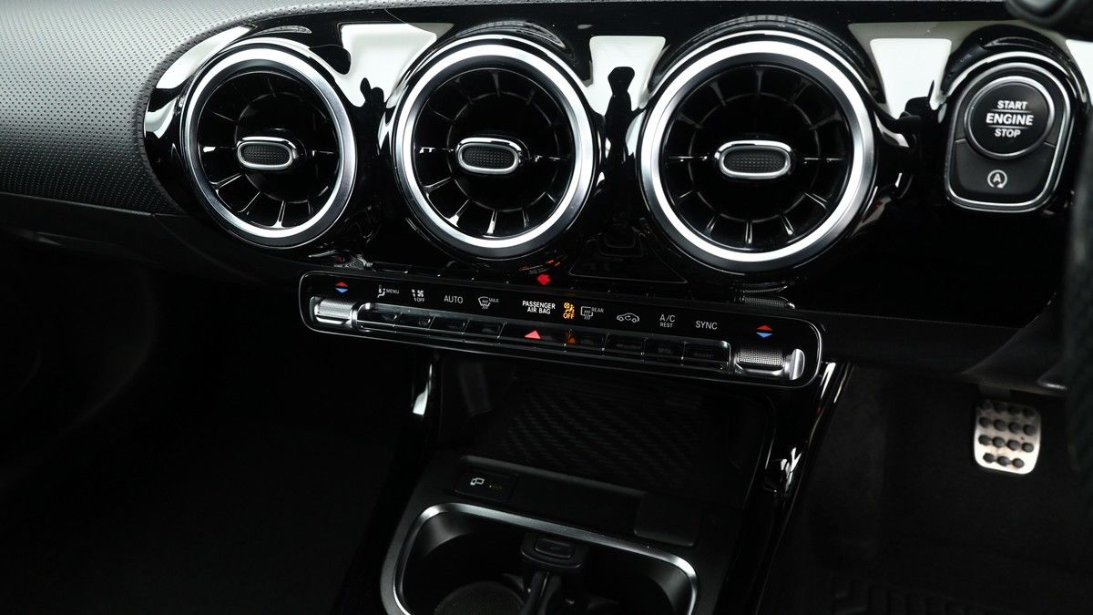 Mercedes-Benz A Class Image 12