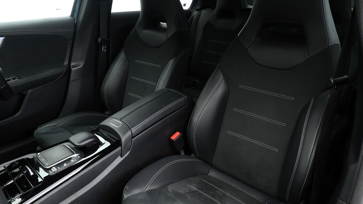 Mercedes-Benz A Class Image 3