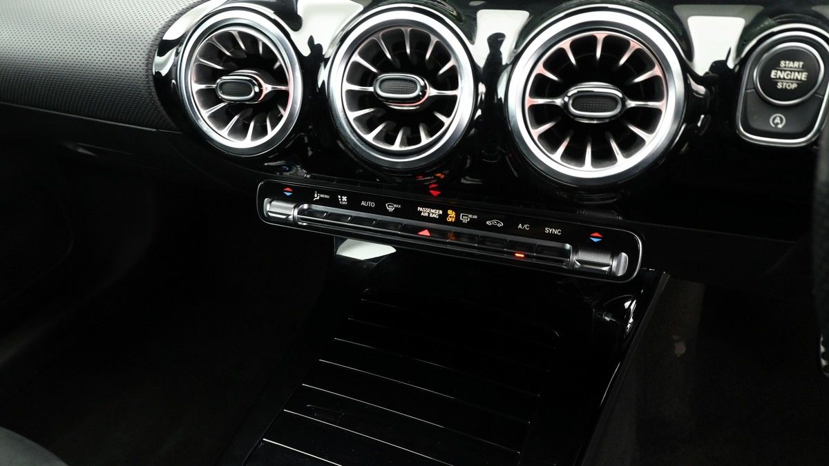 Mercedes-Benz A Class Image 12