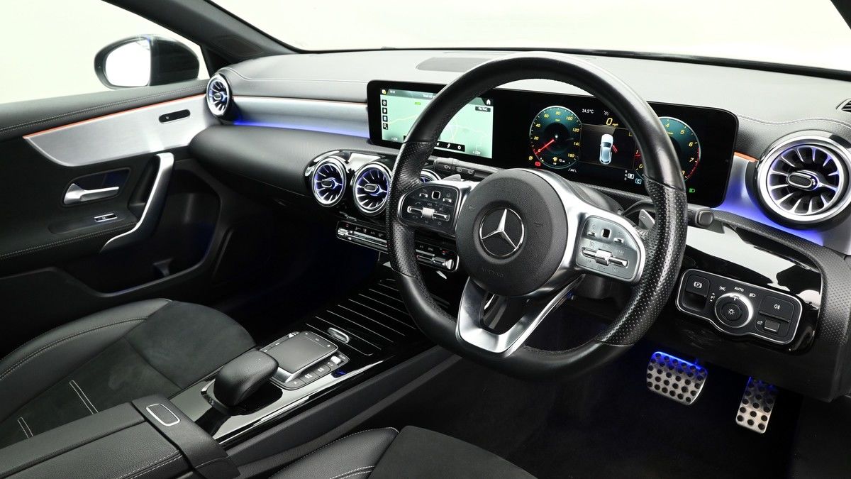 Mercedes-Benz A Class Image 3