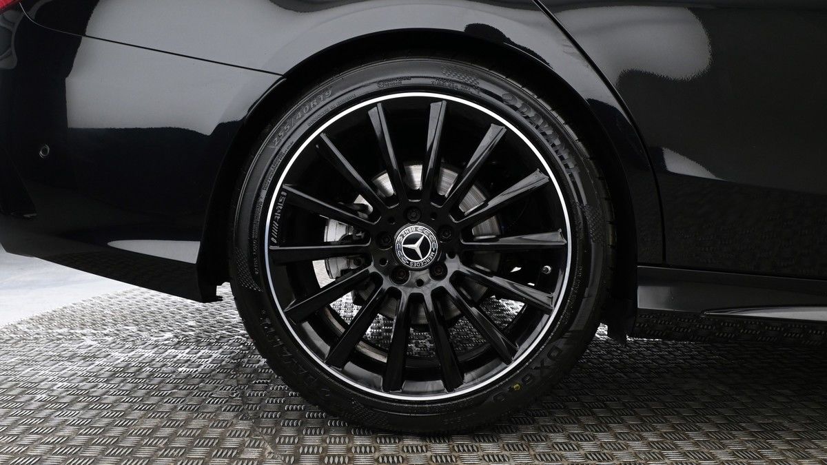 Mercedes-Benz C Class Image 9