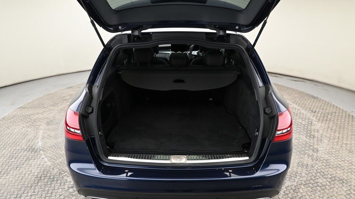 Mercedes-Benz C Class Image 10