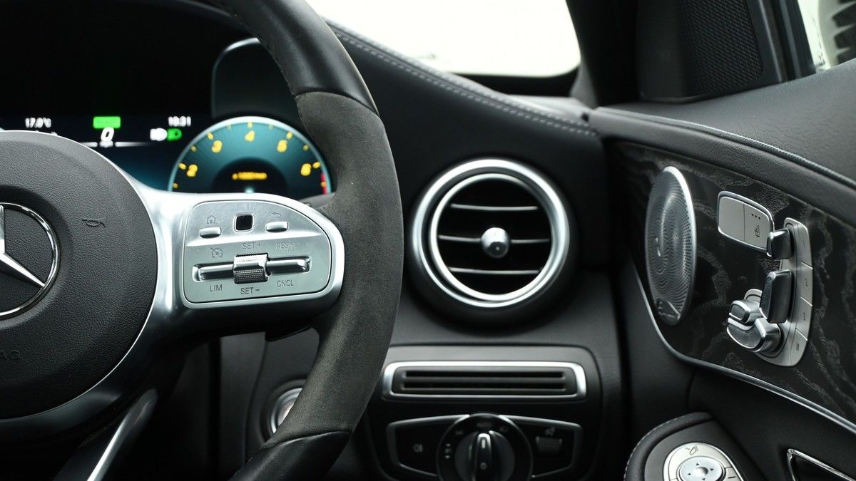 Mercedes-Benz C Class Image 16