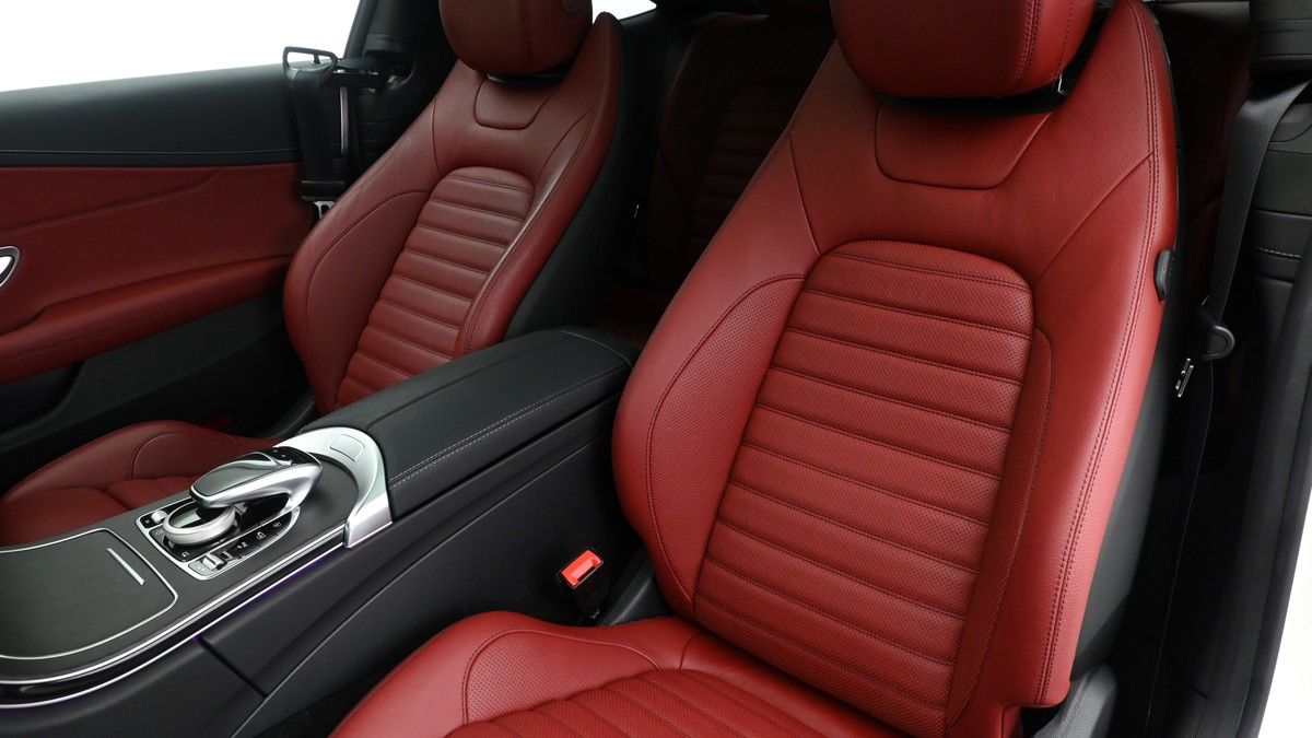 Mercedes-Benz C Class Image 4