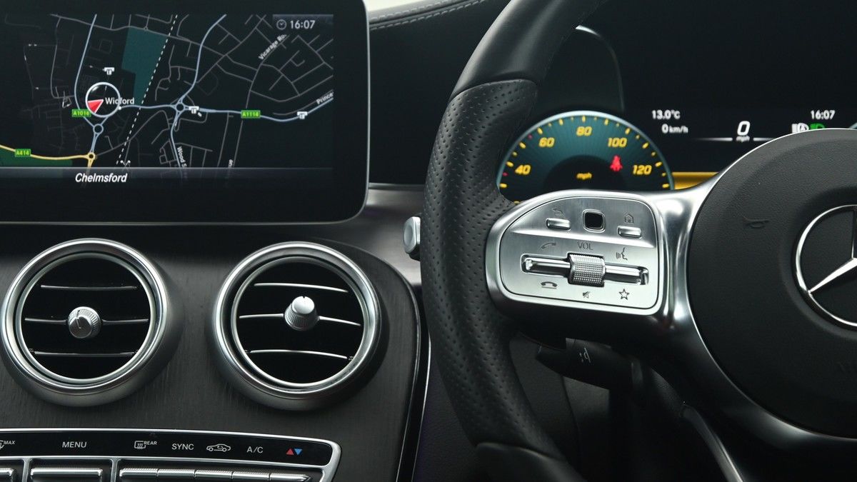 Mercedes-Benz C Class Image 15