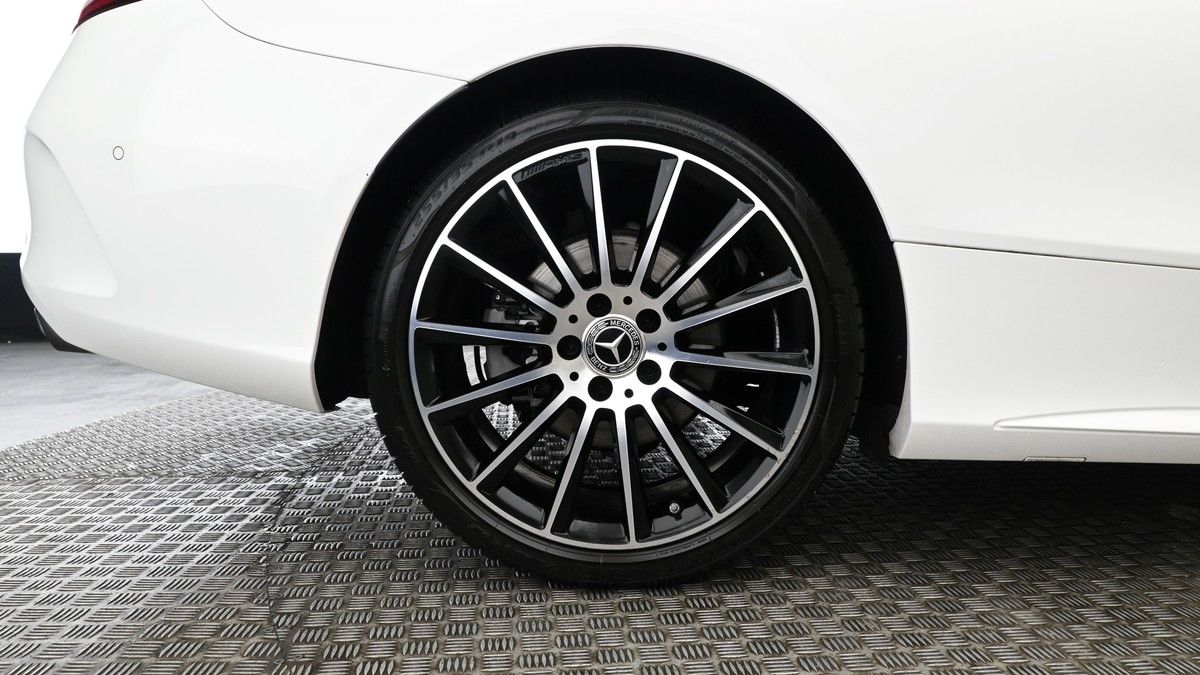 Mercedes-Benz C Class Image 9