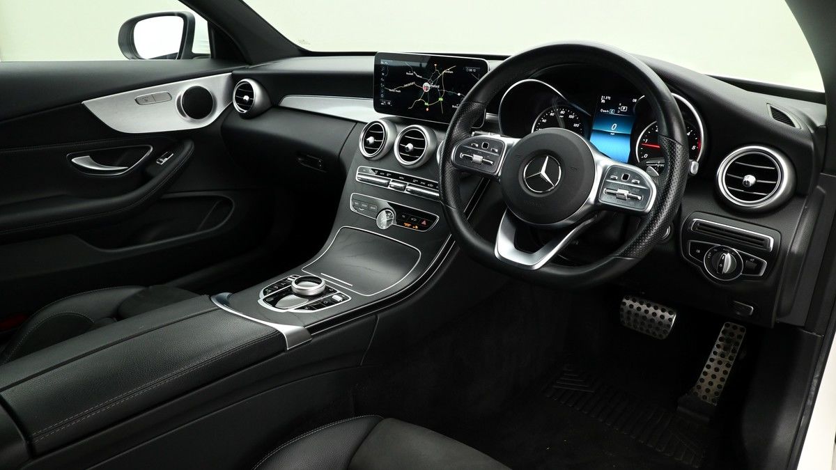 Mercedes-Benz C Class Image 2