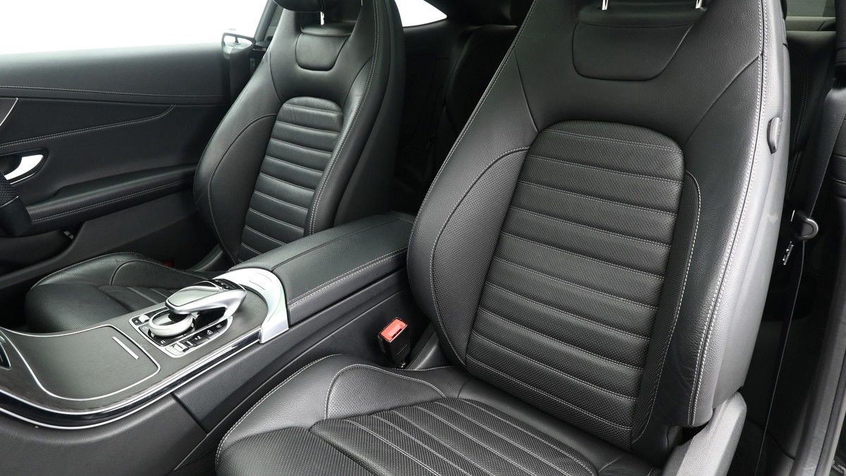 Mercedes-Benz C Class Image 4