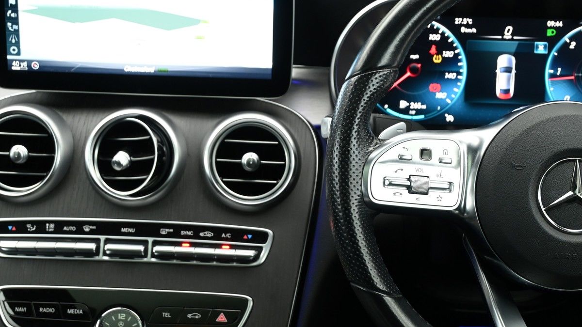 Mercedes-Benz C Class Image 15