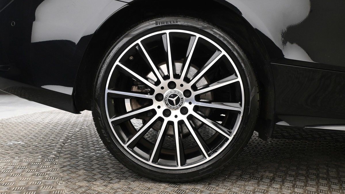 Mercedes-Benz C Class Image 9