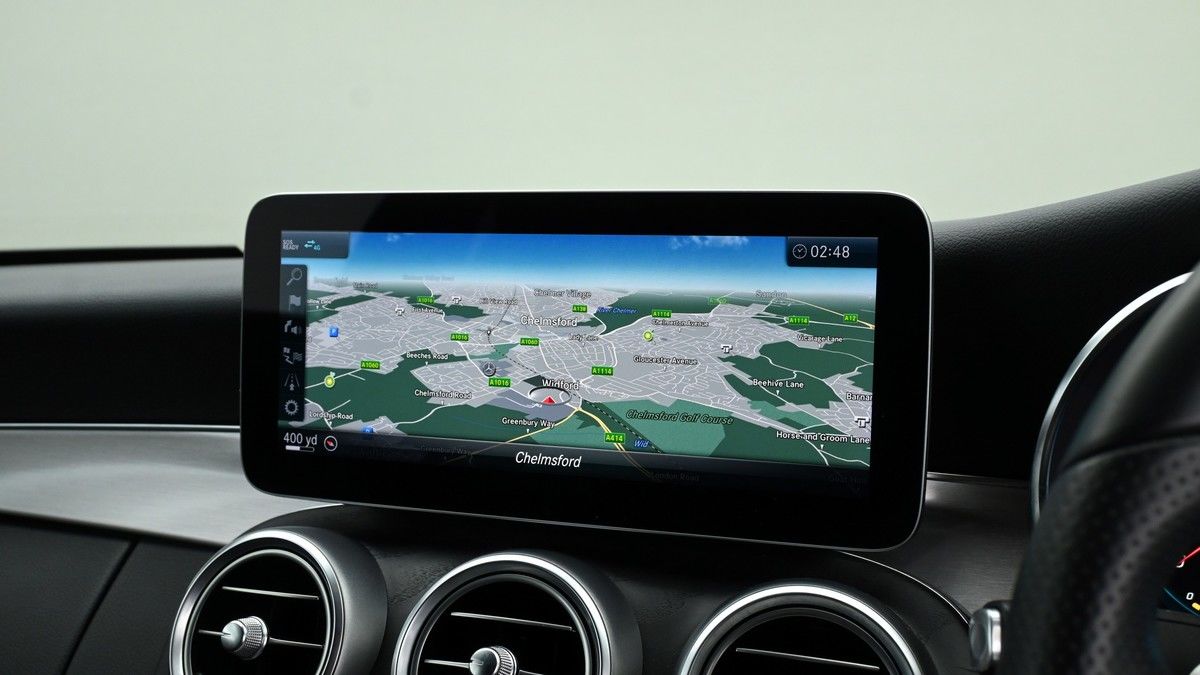 Mercedes-Benz C Class Image 11