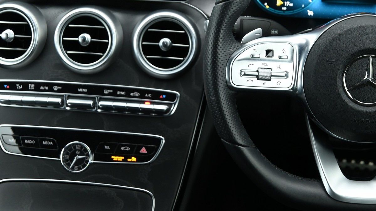 Mercedes-Benz C Class Image 15