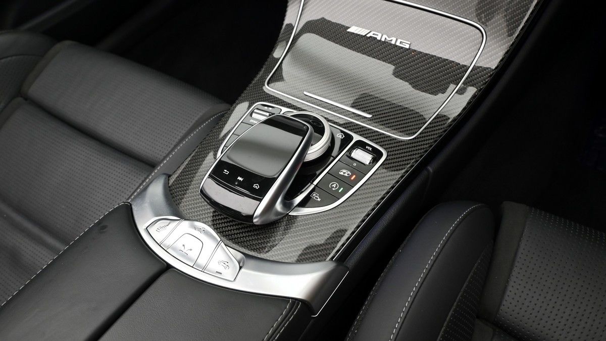 Mercedes-Benz C Class Image 2