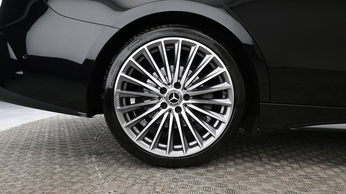 Mercedes-Benz C Class Image 8