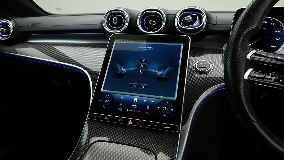 Mercedes-Benz C Class Image 11