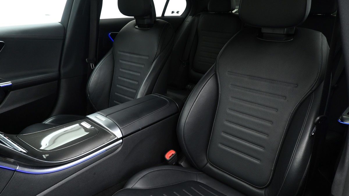 Mercedes-Benz C Class Image 3