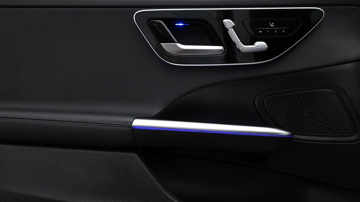 Mercedes-Benz C Class Image 12
