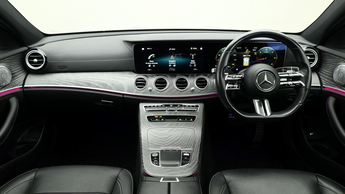 Mercedes-Benz E Class Image 14