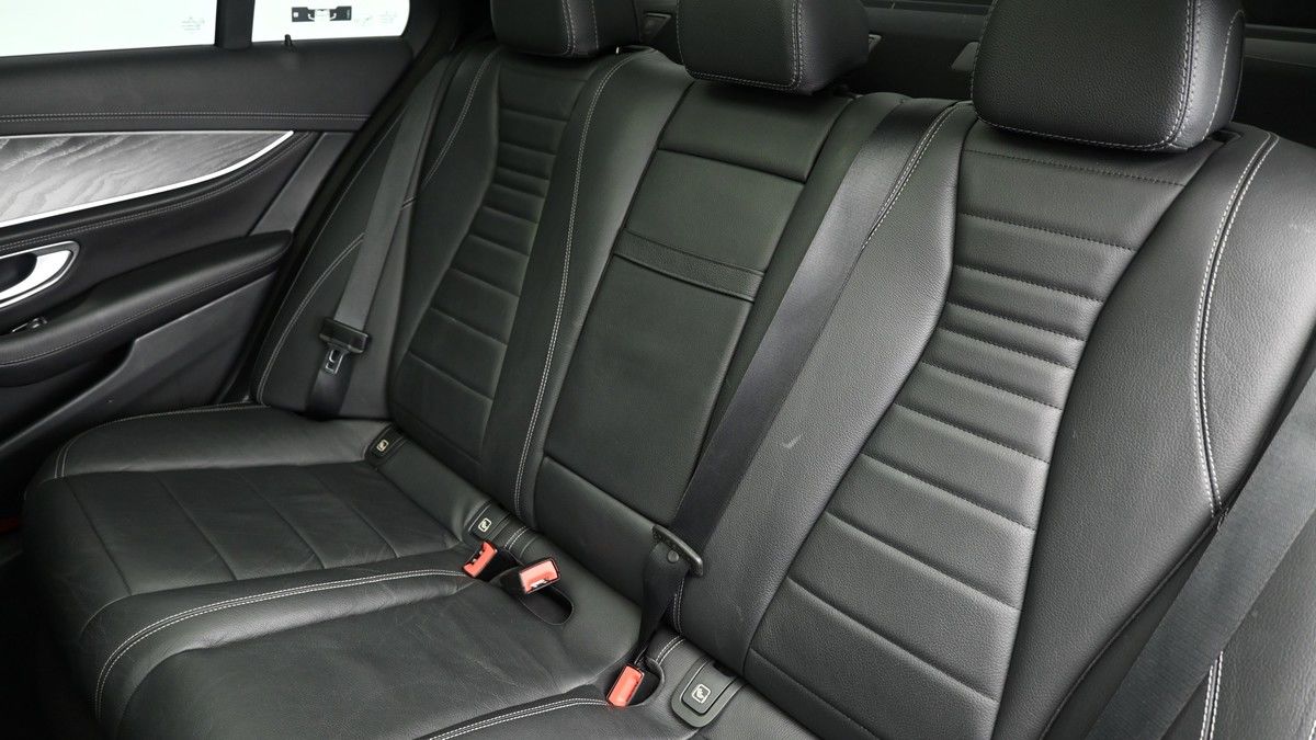 Mercedes-Benz E Class Image 5