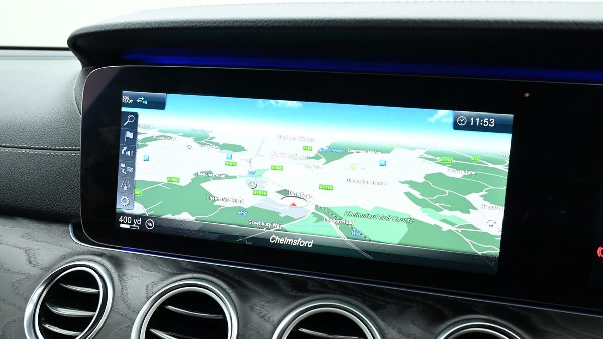 Mercedes-Benz E Class Image 11
