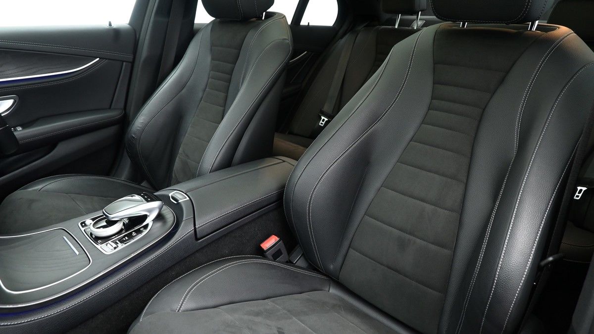 Mercedes-Benz E Class Image 4