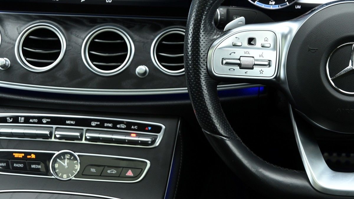 Mercedes-Benz E Class Image 15
