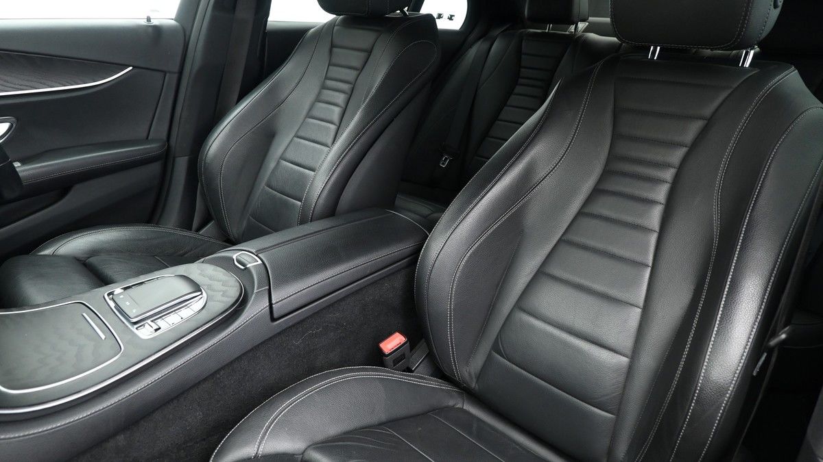Mercedes-Benz E Class Image 3