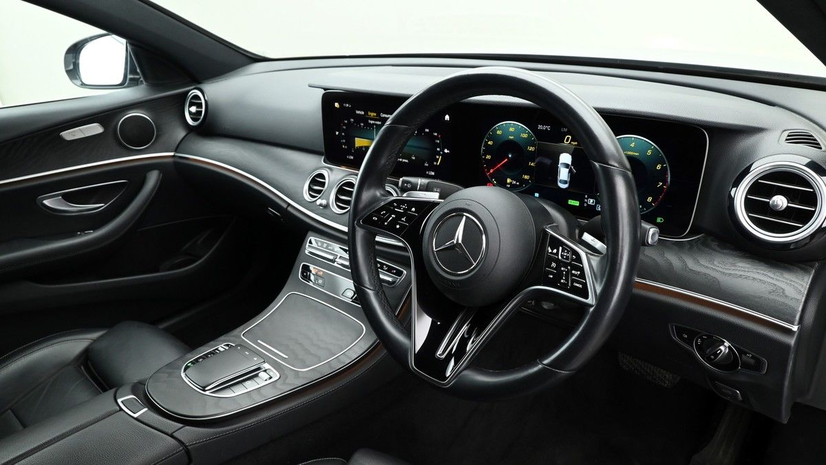 Mercedes-Benz E Class Image 2