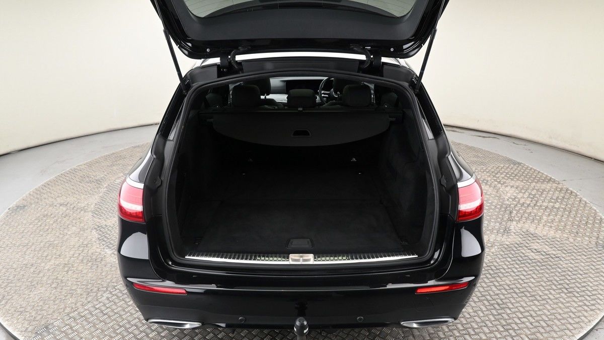 Mercedes-Benz E Class Image 10