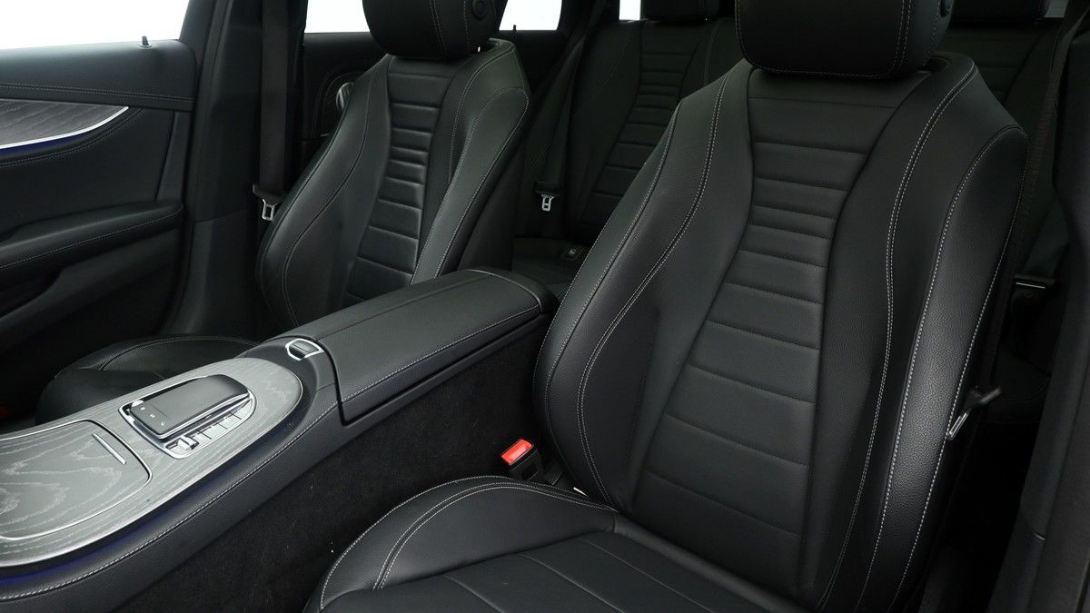 Mercedes-Benz E Class Image 4