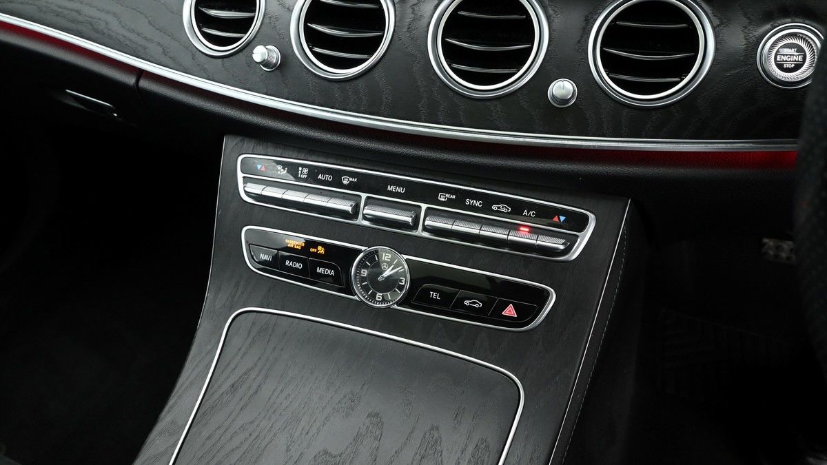 Mercedes-Benz E Class Image 12