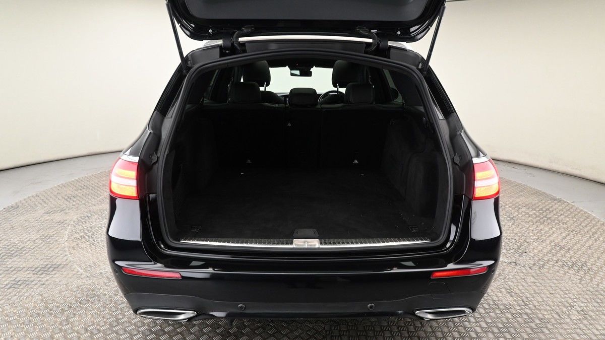 Mercedes-Benz E Class Image 10