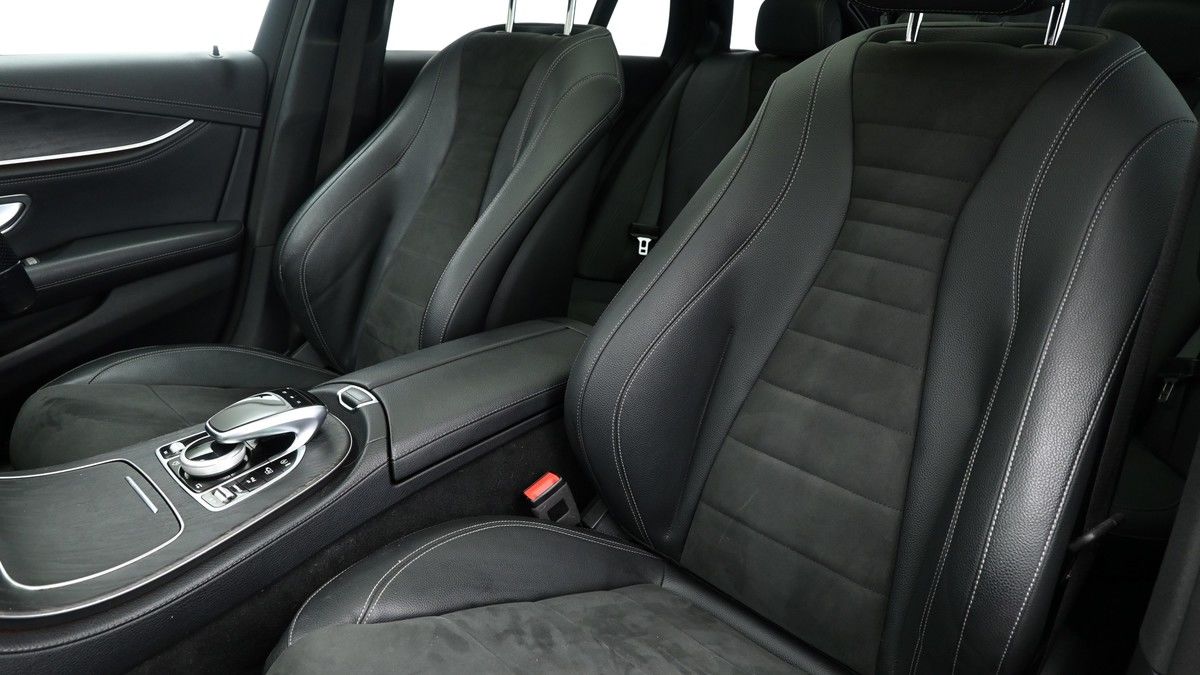Mercedes-Benz E Class Image 4