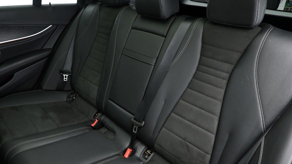 Mercedes-Benz E Class Image 5