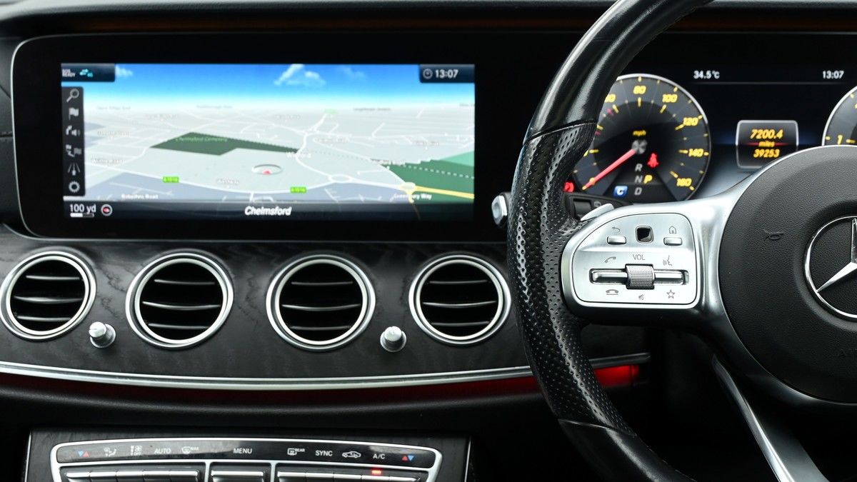Mercedes-Benz E Class Image 15