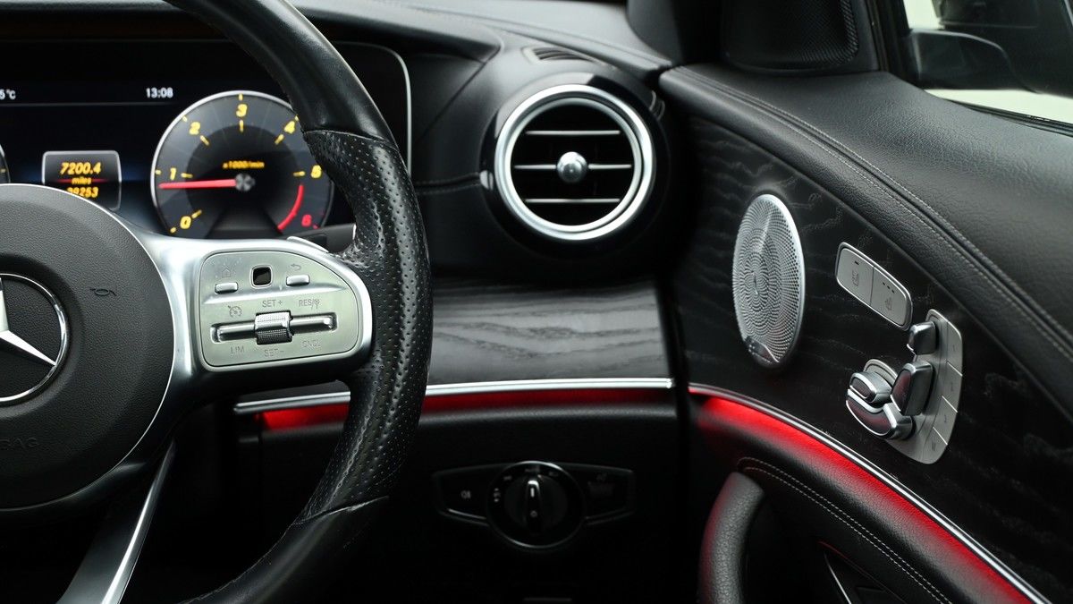 Mercedes-Benz E Class Image 16