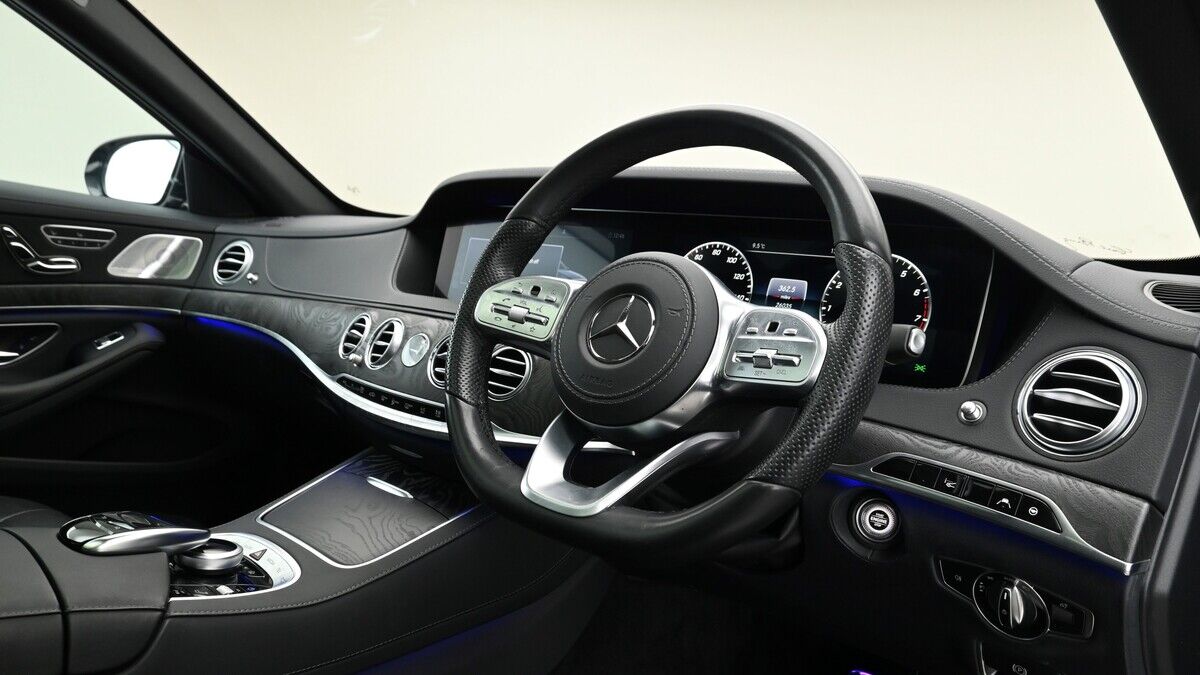 Mercedes-Benz S Class Image 3