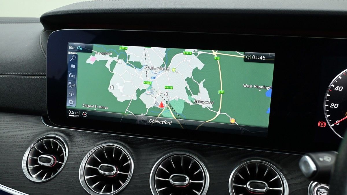 Mercedes-Benz E Class Image 11