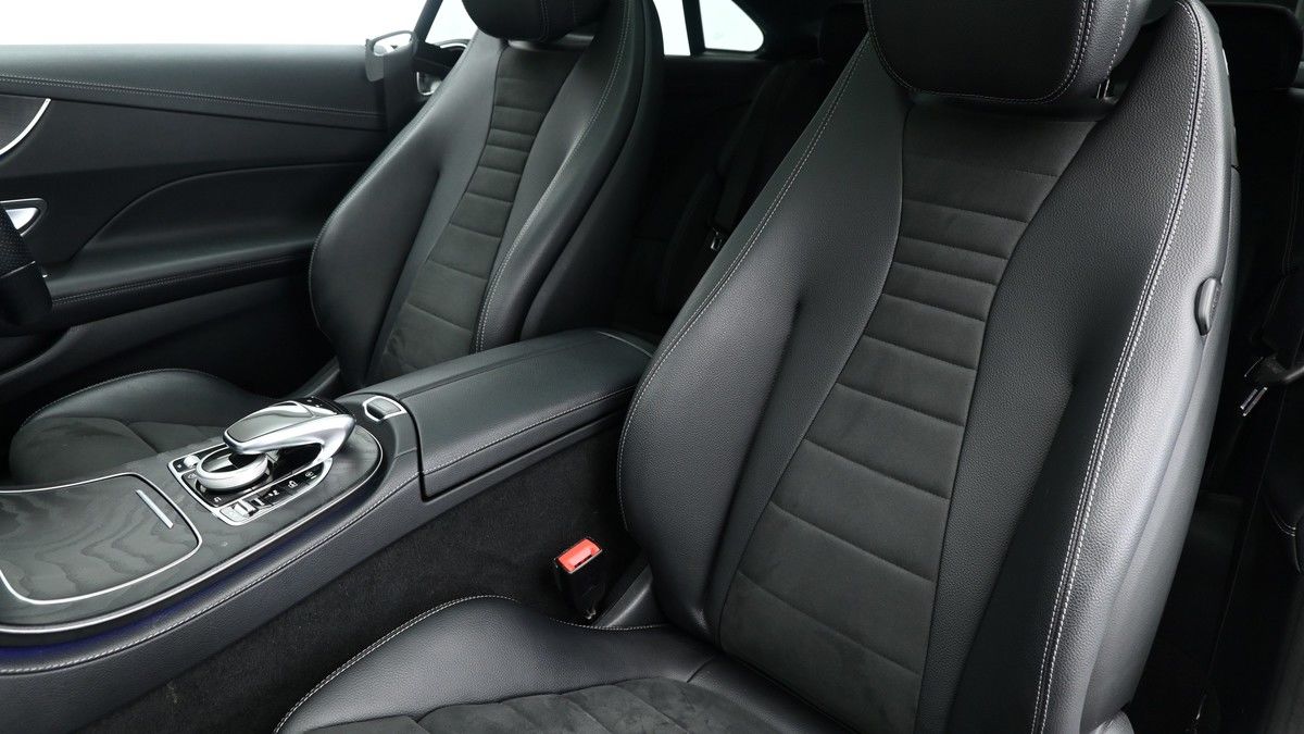 Mercedes-Benz E Class Image 4